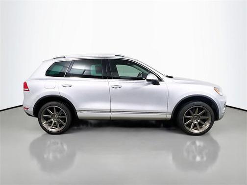 2014 Volkswagen Touareg 3.6L Sport