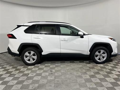 Super White 2020 Toyota RAV4 XLE