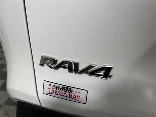 Super White 2020 Toyota RAV4 XLE