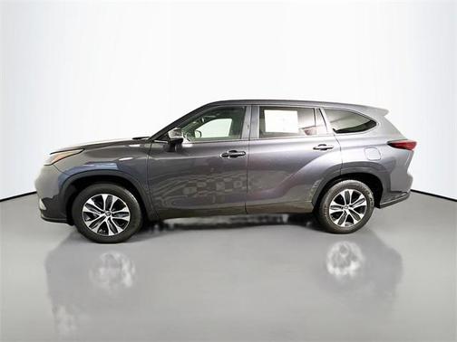 2024 Toyota Highlander Hybrid XLE
