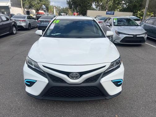 2018 Toyota Camry SE