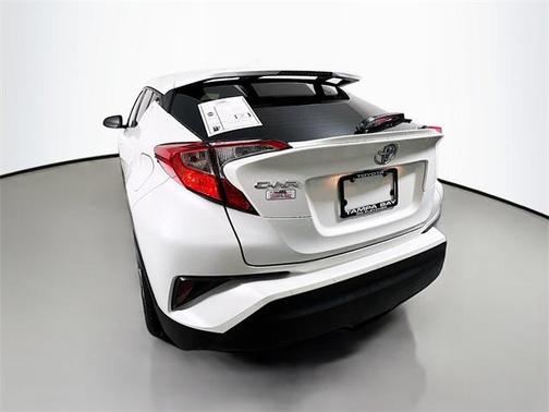 2021 Toyota C-HR LE