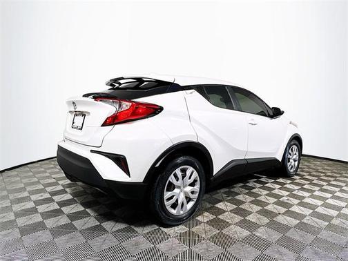 2021 Toyota C-HR LE