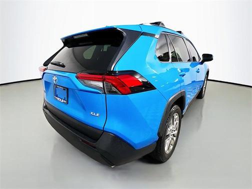 2020 Toyota RAV4 XLE Premium