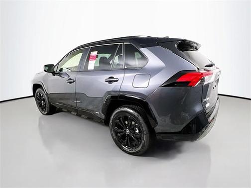 2025 Toyota RAV4 Hybrid SE