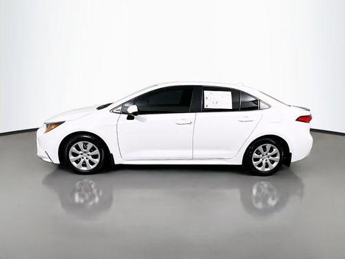 Ice Cap 2024 Toyota Corolla LE