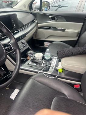 2023 Kia Carnival LX