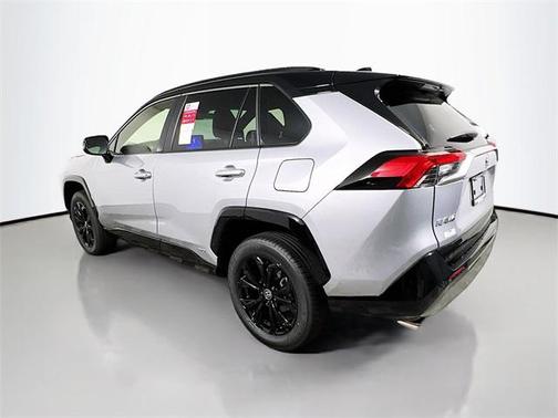 2025 Toyota RAV4 Hybrid SE