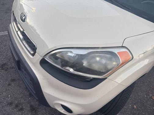 2013 Kia Soul Base