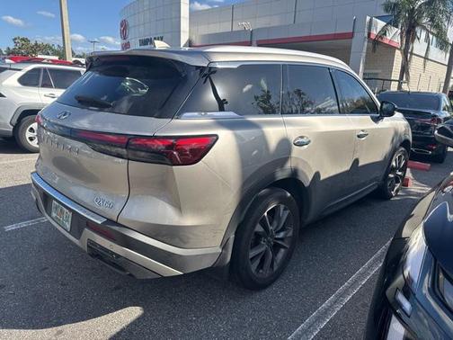 2023 INFINITI QX60 Luxe