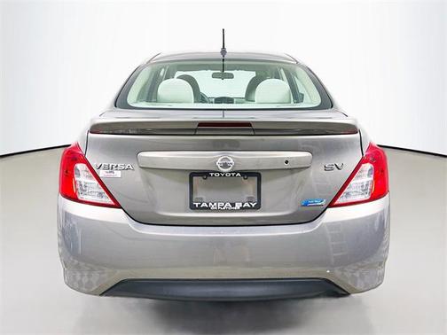 2016 Nissan Versa 1.6 SV