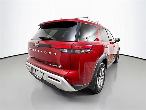 2023 Nissan Pathfinder SL 4WD