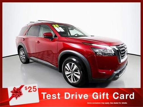 2023 Nissan Pathfinder SL 4WD