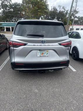 2021 Toyota Sienna Platinum 7 Passenger