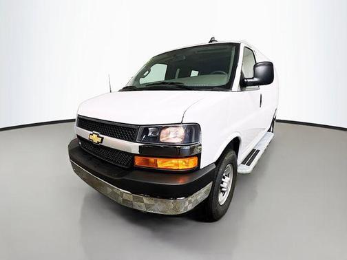 Summit White 2025 Chevrolet Express 2500 Work Van
