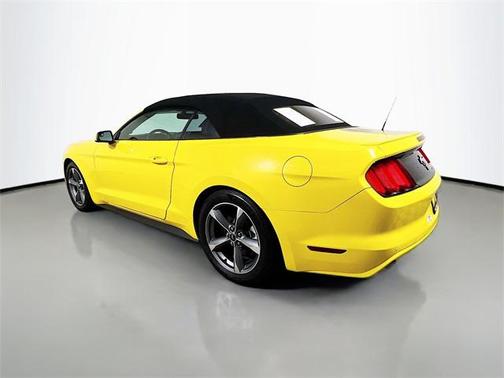 2017 Ford Mustang V6