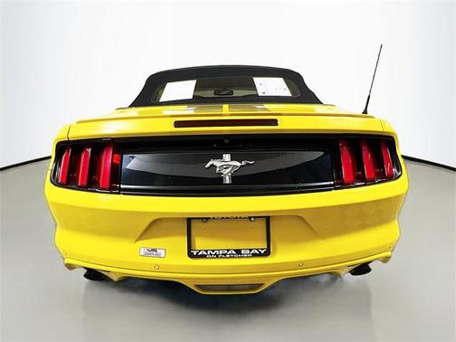 2017 Ford Mustang V6