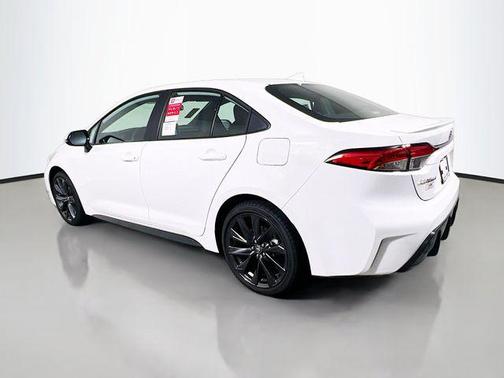 Ice Cap 2026 Toyota Corolla SE