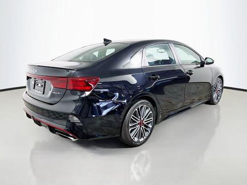 Aurora Black 2024 Kia Forte GT