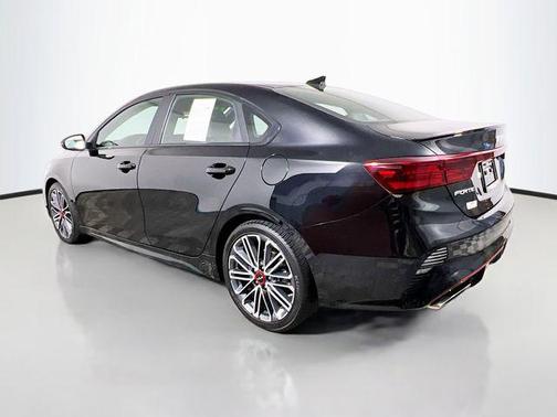 Aurora Black 2024 Kia Forte GT
