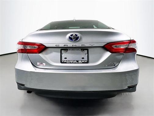 2018 Toyota Camry Hybrid LE