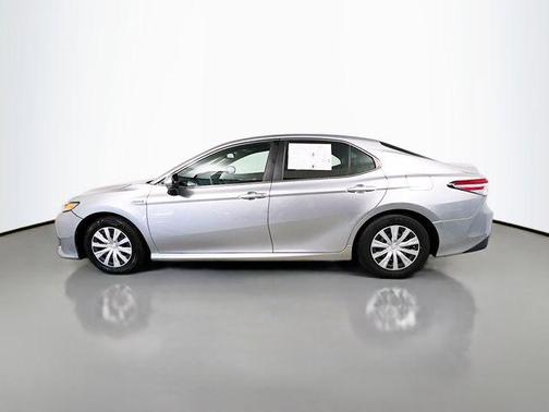 2018 Toyota Camry Hybrid LE