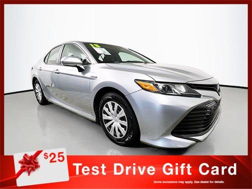 2018 Toyota Camry Hybrid LE