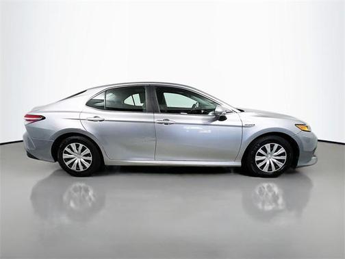 2018 Toyota Camry Hybrid LE