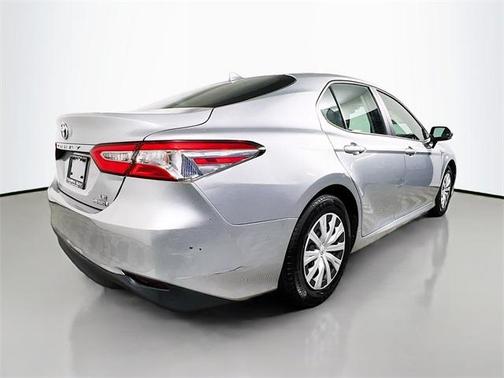 2018 Toyota Camry Hybrid LE