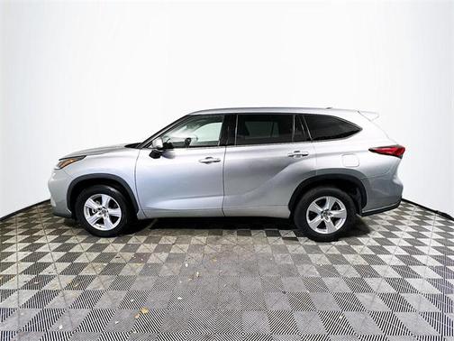 2022 Toyota Highlander L