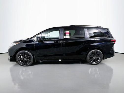 2026 Toyota Sienna XSE 7 Passenger