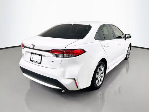 White 2020 Toyota Corolla LE