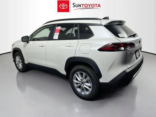 Wind Chill Pearl 2026 Toyota Corolla Cross LE