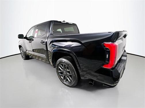 2025 Toyota Tundra Hybrid Platinum