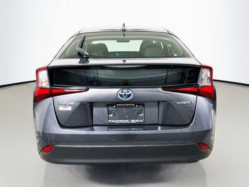 2022 Toyota Prius LE