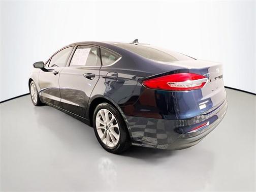 2020 Ford Fusion Hybrid SE
