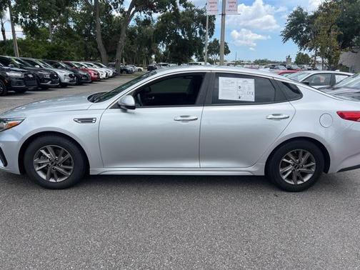 2020 Kia Optima LX