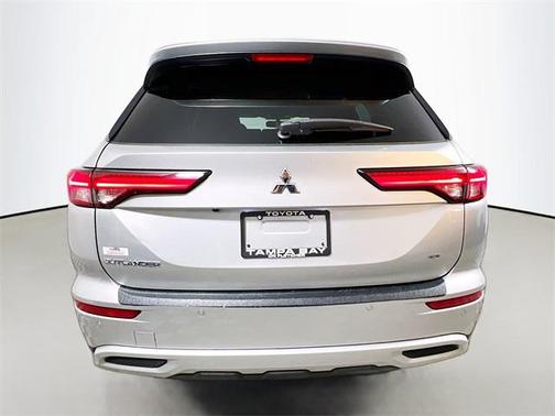 2023 Mitsubishi Outlander SE Black Edition 2WD