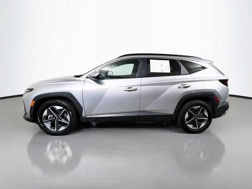 Shimmering Silver 2025 Hyundai TUCSON SEL