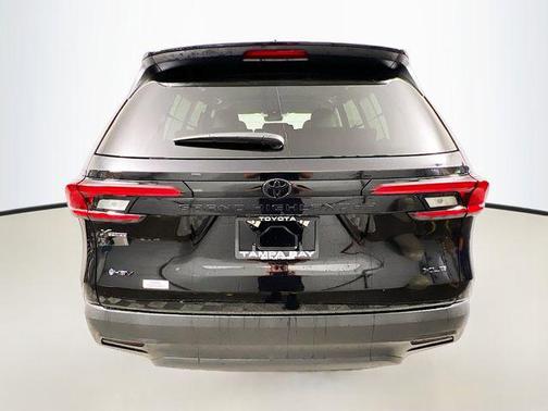 Midnight Black Metallic 2026 Toyota Grand Highlander Hybrid XLE