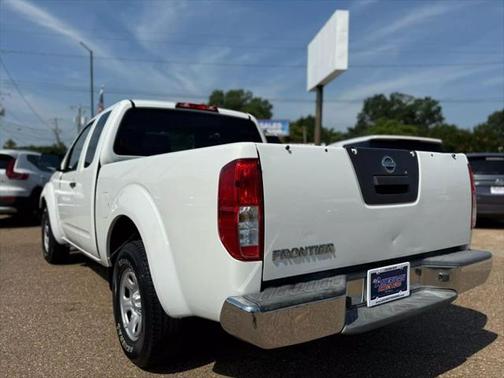 2016 Nissan Frontier S