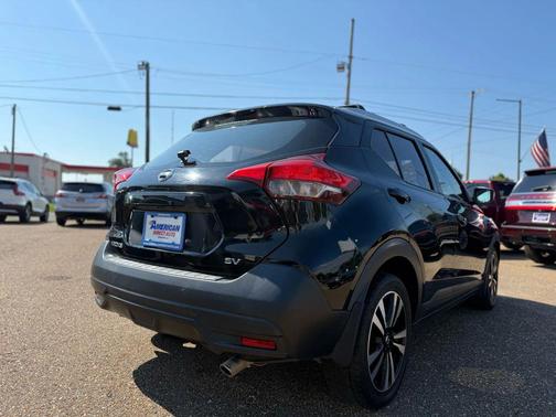 2019 Nissan Kicks SV