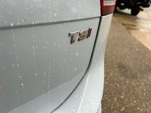 2018 Volkswagen Tiguan 2.0T SEL