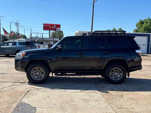Midnight Black Metallic 2018 Toyota 4Runner TRD Off Road Premium