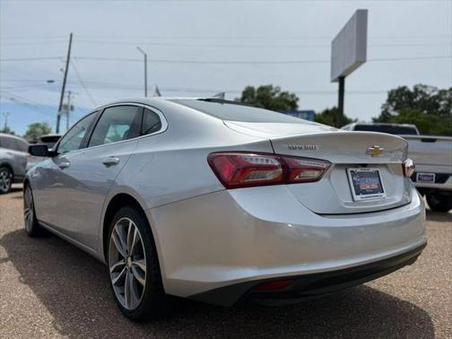 2022 Chevrolet Malibu FWD LT