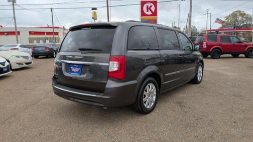 Granite Crystal Metallic Clearcoat 2016 Chrysler Town & Country Touring