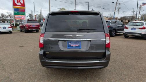 Granite Crystal Metallic Clearcoat 2016 Chrysler Town & Country Touring