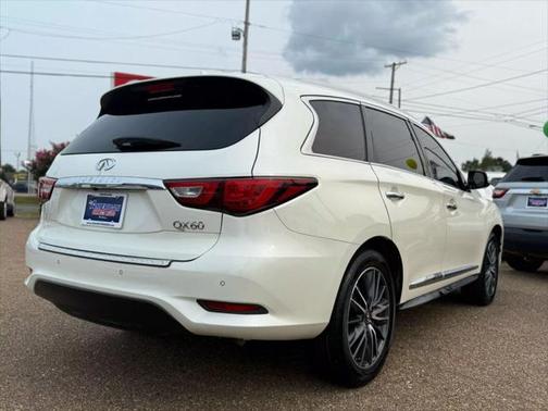 2017 INFINITI QX60 Base