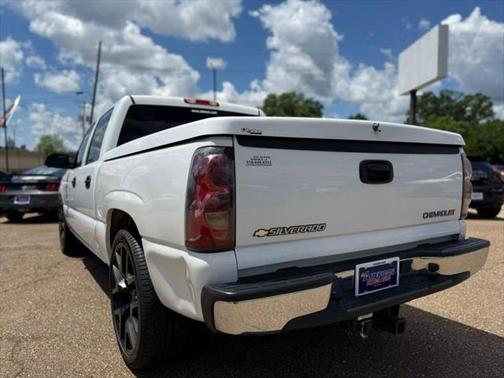 2005 Chevrolet Silverado 1500 LS Crew Cab