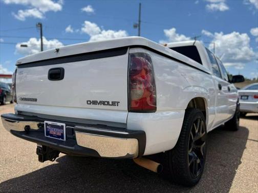 2005 Chevrolet Silverado 1500 LS Crew Cab